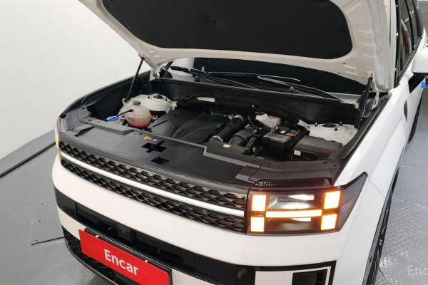 2023 Hyundai Santa Fe с пробегом 21 592 км