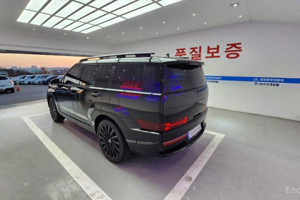 2023 Hyundai Santa Fe с пробегом 6 700 км