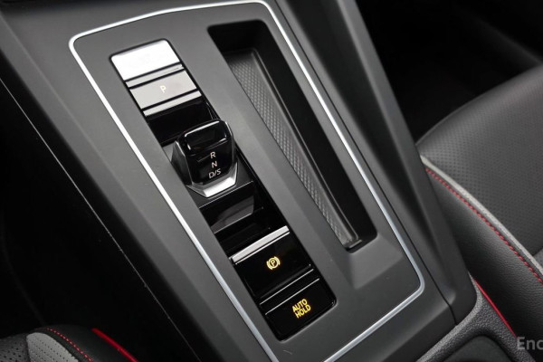 2022 Volkswagen Golf с пробегом 19 496 км