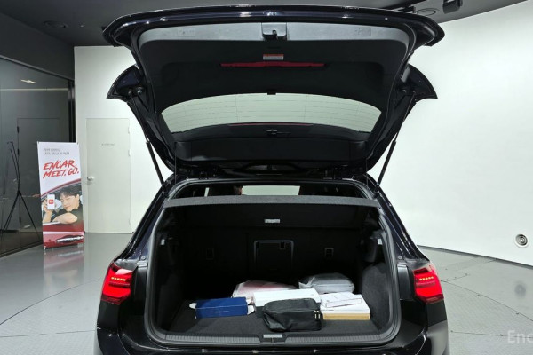 2022 Volkswagen Golf с пробегом 19 496 км