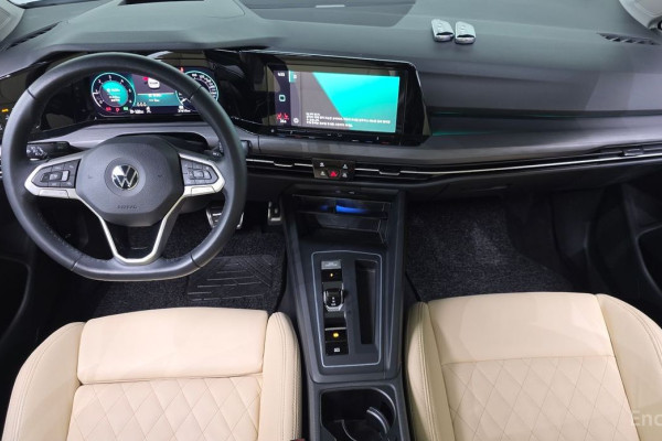 2022 Volkswagen Golf с пробегом 27 610 км