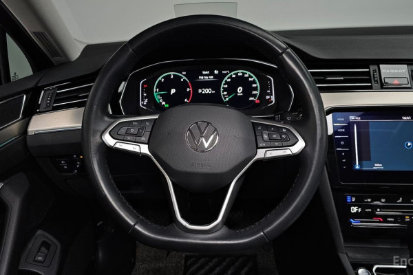 2021 Volkswagen Passat с пробегом 58 801 км