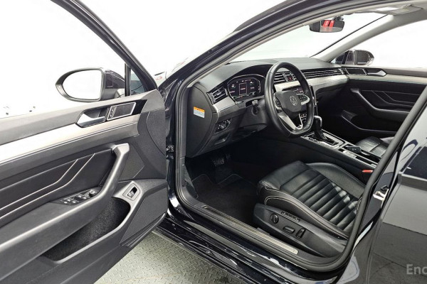 2022 Volkswagen Passat с пробегом 51 795 км