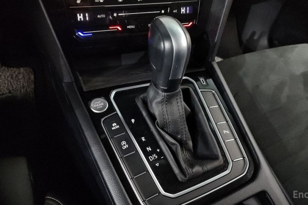 2022 Volkswagen Passat с пробегом 31 639 км