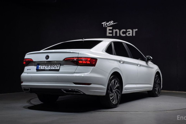 2021 Volkswagen Jetta с пробегом 38 719 км