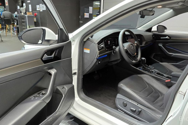 2021 Volkswagen Jetta с пробегом 38 719 км