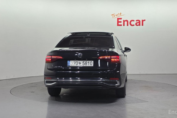 2022 Volkswagen Jetta с пробегом 47 319 км