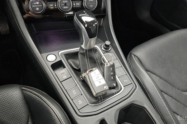 2022 Volkswagen Jetta с пробегом 56 703 км