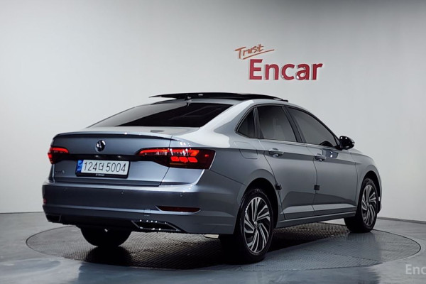 2021 Volkswagen Jetta с пробегом 43 975 км