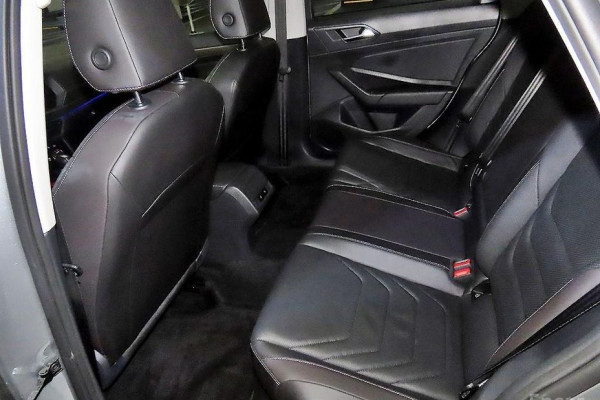 2021 Volkswagen Jetta с пробегом 43 972 км