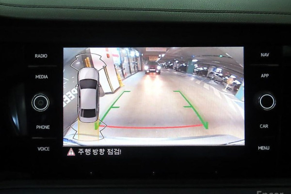 2021 Volkswagen Jetta с пробегом 43 972 км