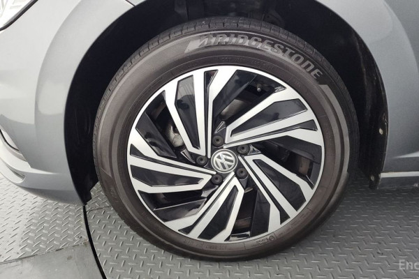 2021 Volkswagen Jetta с пробегом 44 705 км