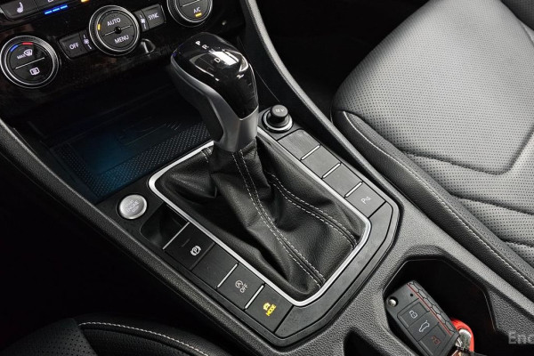 2022 Volkswagen Jetta с пробегом 65 941 км