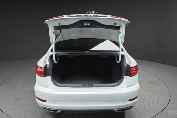 2021 Volkswagen Jetta с пробегом 37 875 км