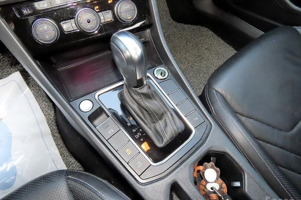 2021 Volkswagen Jetta с пробегом 33 441 км