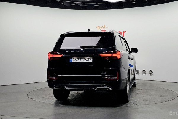 2024 SsangYong Rexton с пробегом 17 856 км