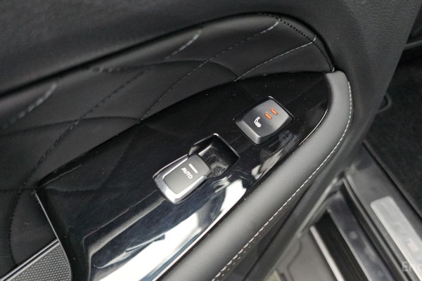 2024 SsangYong Rexton с пробегом 17 856 км