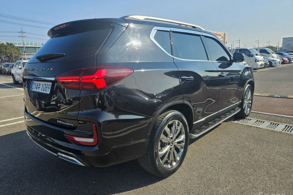 2023 SsangYong Rexton с пробегом 18 998 км