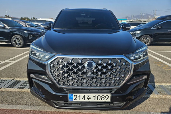 2023 SsangYong Rexton с пробегом 18 998 км