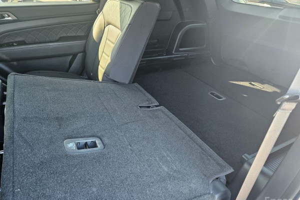 2023 SsangYong Rexton с пробегом 18 998 км