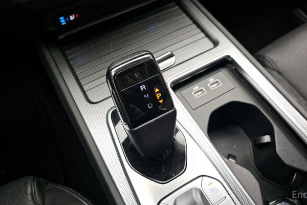 2022 SsangYong Rexton с пробегом 13 717 км