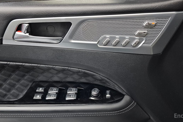 2021 SsangYong Rexton с пробегом 69 340 км