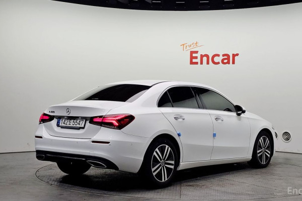 2021 Mercedes-Benz A-Класс с пробегом 60 846 км