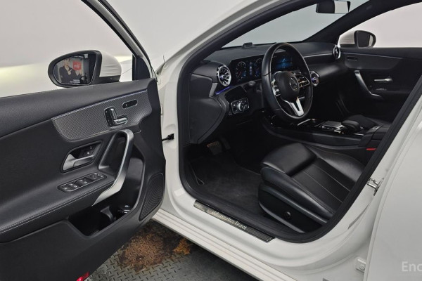 2021 Mercedes-Benz A-Класс с пробегом 48 060 км