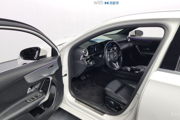 2022 Mercedes-Benz A-Класс с пробегом 44 592 км