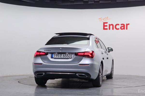 2021 Mercedes-Benz A-Класс с пробегом 53 593 км