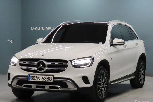 2021 Mercedes-Benz GLC с пробегом 104 903 км
