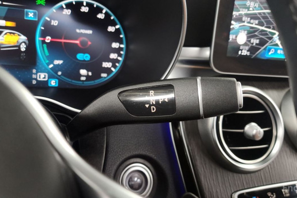 2021 Mercedes-Benz GLC с пробегом 44 285 км