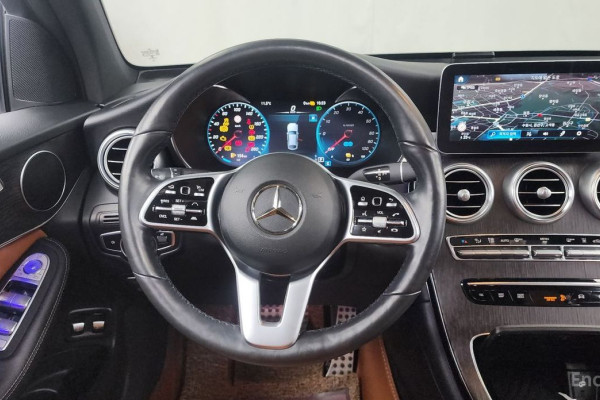 2021 Mercedes-Benz GLC с пробегом 44 285 км
