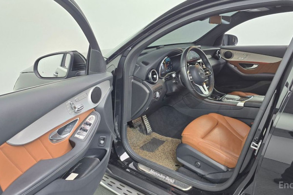 2021 Mercedes-Benz GLC с пробегом 96 722 км