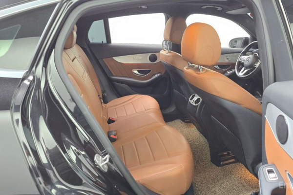 2021 Mercedes-Benz GLC с пробегом 96 722 км