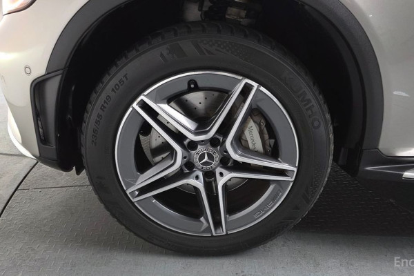 2021 Mercedes-Benz GLC с пробегом 104 792 км