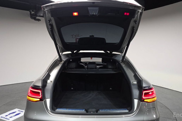 2021 Mercedes-Benz GLC с пробегом 104 792 км