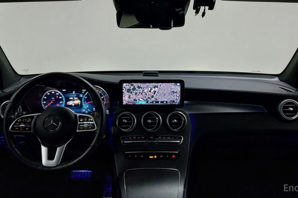 2022 Mercedes-Benz GLC с пробегом 42 000 км