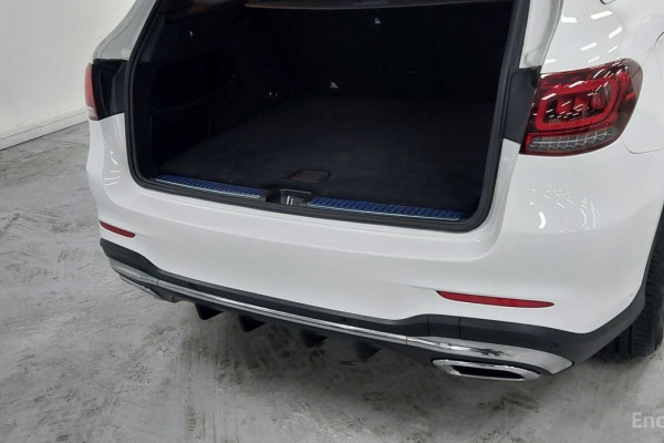 2022 Mercedes-Benz GLC с пробегом 42 000 км