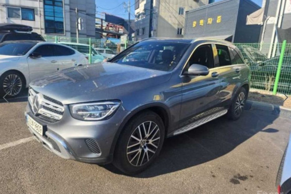 2022 Mercedes-Benz GLC с пробегом 49 260 км