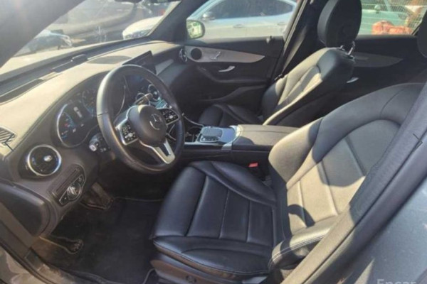 2022 Mercedes-Benz GLC с пробегом 49 260 км