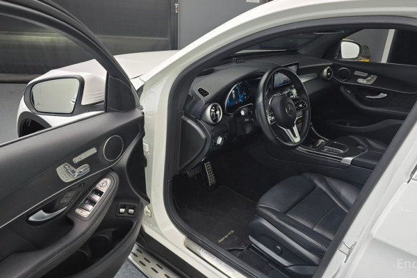 2021 Mercedes-Benz GLC с пробегом 61 054 км