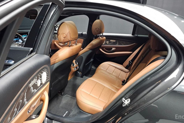 2021 Mercedes-Benz E-Класс с пробегом 47 549 км