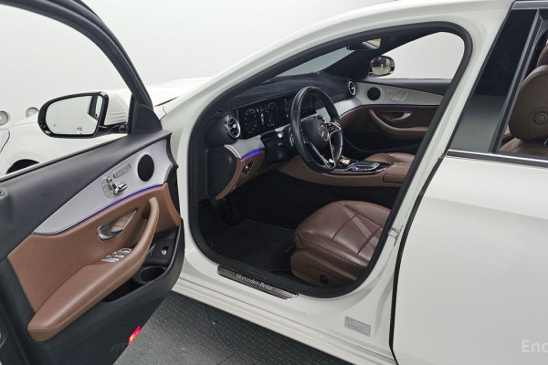 2021 Mercedes-Benz E-Класс с пробегом 52 768 км