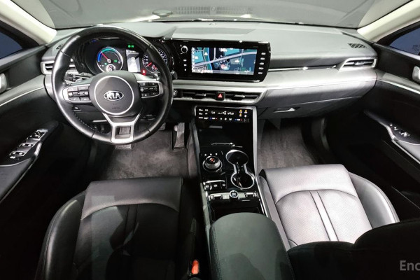 2021 Kia K5 с пробегом 39 351 км