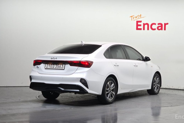 2021 Kia K3 с пробегом 67 695 км