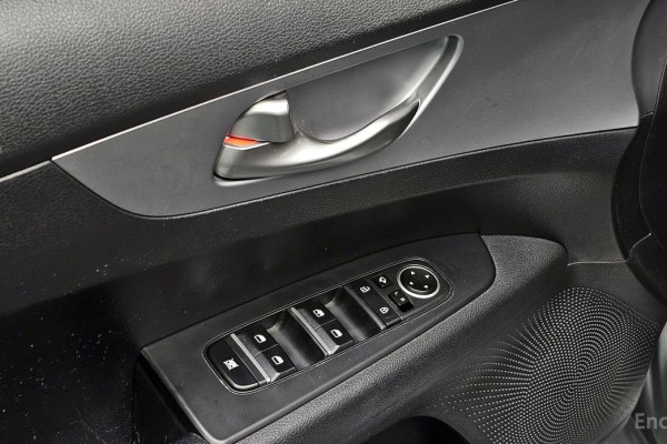 2021 Kia K3 с пробегом 84 313 км