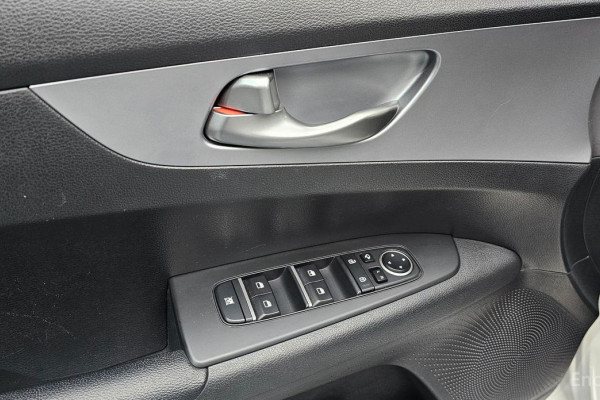 2021 Kia K3 с пробегом 67 684 км