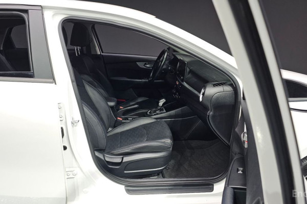 2021 Kia K3 с пробегом 106 430 км