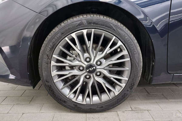 2022 Kia K3 с пробегом 43 753 км